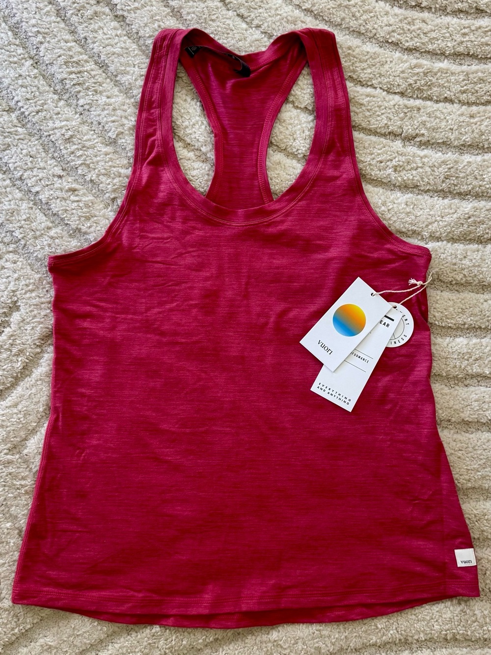 NWT Vuori Berry Racerback Performance Tank - Large